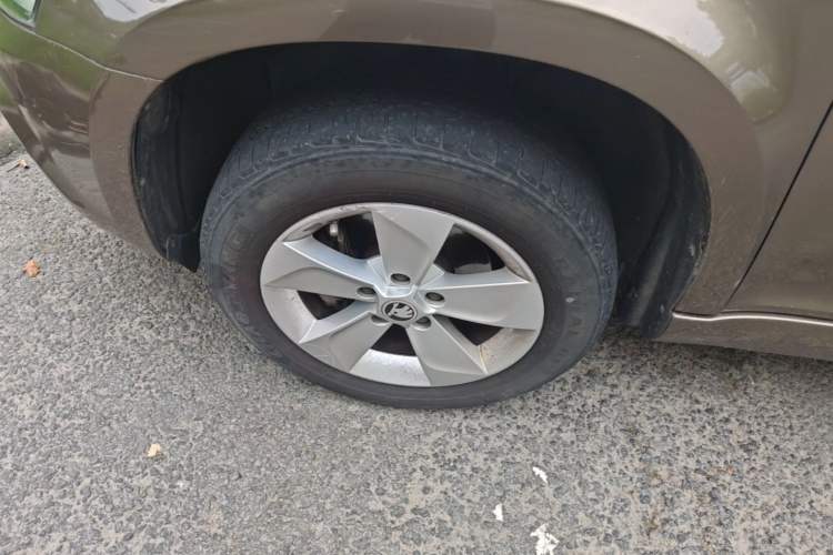 Used Skoda Yeti 2017 TSI280 DSG Car Enjoy Brothers Edition Left Front Wheel Hub