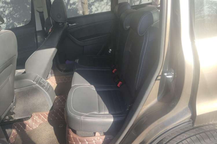 Used Skoda Yeti 2017 TSI280 DSG Innovation Edition Left Rear Seat