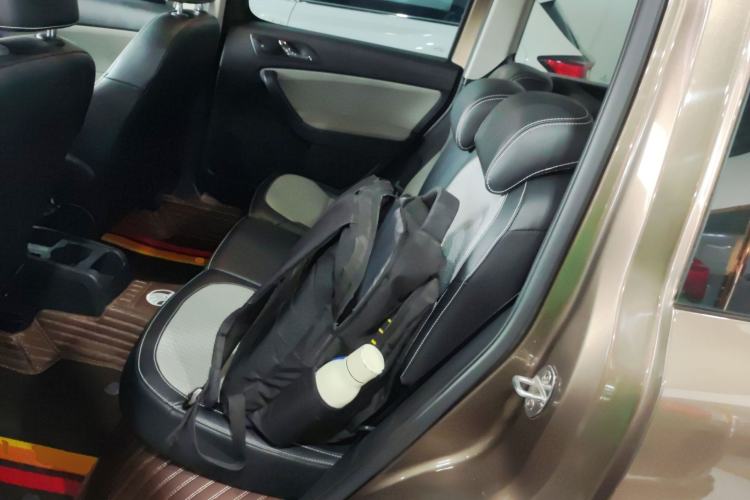 Used Skoda Yeti 2017 TSI280 DSG Advanced Edition Left Rear Seat