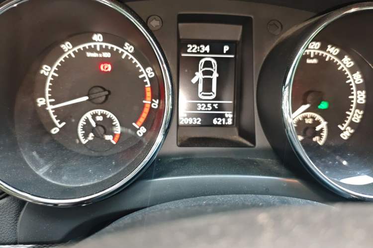 Used Skoda Yeti 2017 TSI280 DSG Car Enjoy Brothers Edition Odometer Close Up