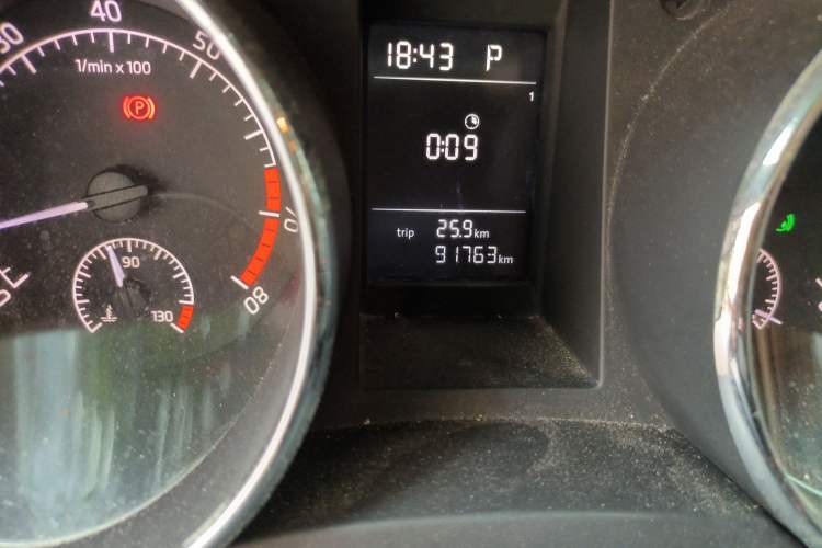 Used Skoda Yeti 2017 TSI280 DSG Advanced Edition Odometer Close Up