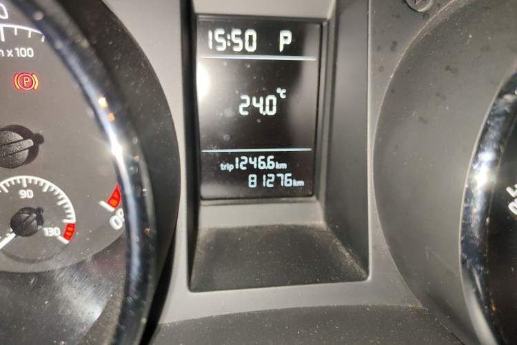 Used Skoda Yeti 2017 TSI280 DSG Car Enjoy Brothers Edition Odometer Close Up