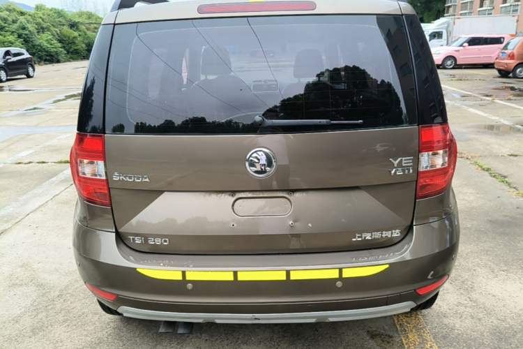 Used Skoda Yeti 2017 TSI280 DSG Advanced Edition Rear