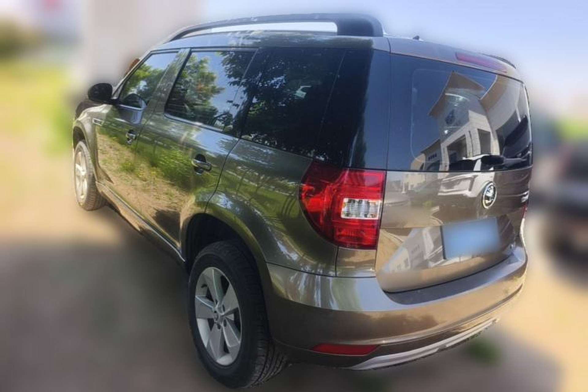 Used Skoda Yeti 2017 TSI280 DSG Advanced Edition Rear Left 45 Deg