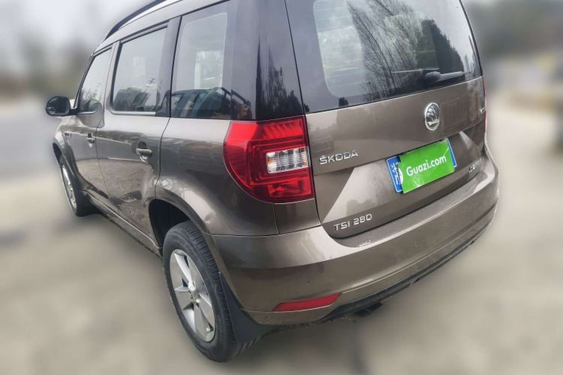 Used Skoda Yeti 2017 TSI280 DSG Car Enjoy Brothers Edition Rear Left 45 Deg
