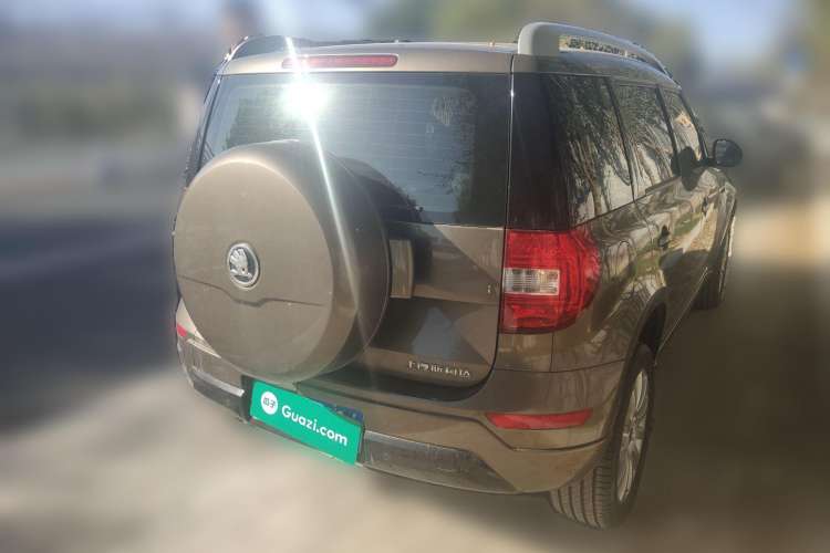 Used Skoda Yeti 2017 TSI280 DSG Innovation Edition Rear Right 45 Deg