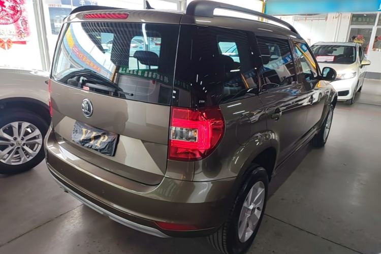Used Skoda Yeti 2017 TSI280 DSG Advanced Edition Rear Right 45 Deg