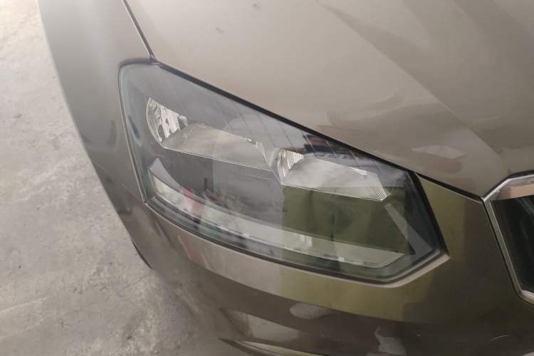 Used Skoda Yeti 2017 TSI280 DSG Car Enjoy Brothers Edition Right Front Headlight