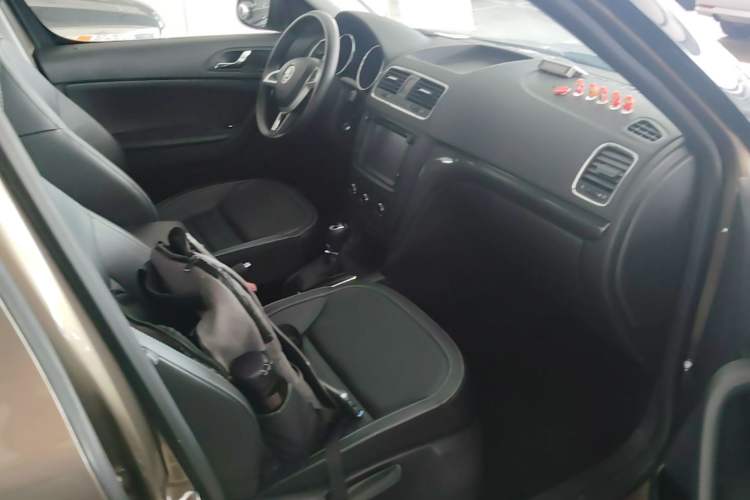 Used Skoda Yeti 2017 TSI280 DSG Car Enjoy Brothers Edition Right Front Seat