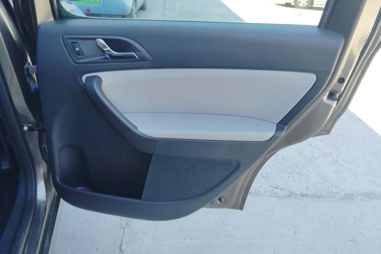 Used Skoda Yeti 2017 TSI280 DSG Advanced Edition Right Rear Door Interior