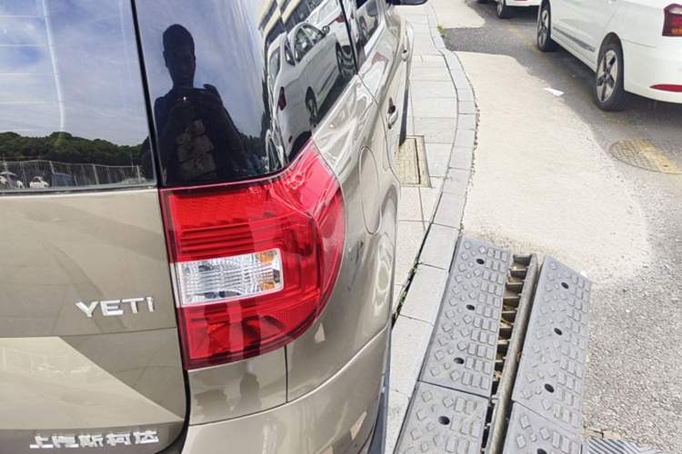 Used Skoda Yeti 2017 TSI280 DSG Advanced Edition Right Rear Taillight