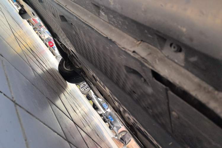 Used Skoda Yeti 2017 TSI280 DSG Advanced Edition Right Side Sill
