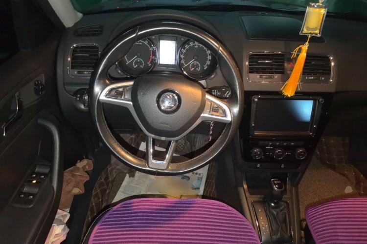 Used Skoda Yeti 2017 TSI280 DSG Innovation Edition Steering Wheel