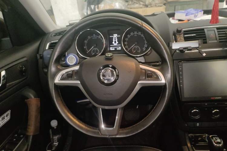 Used Skoda Yeti 2017 TSI280 DSG Car Enjoy Brothers Edition Steering Wheel