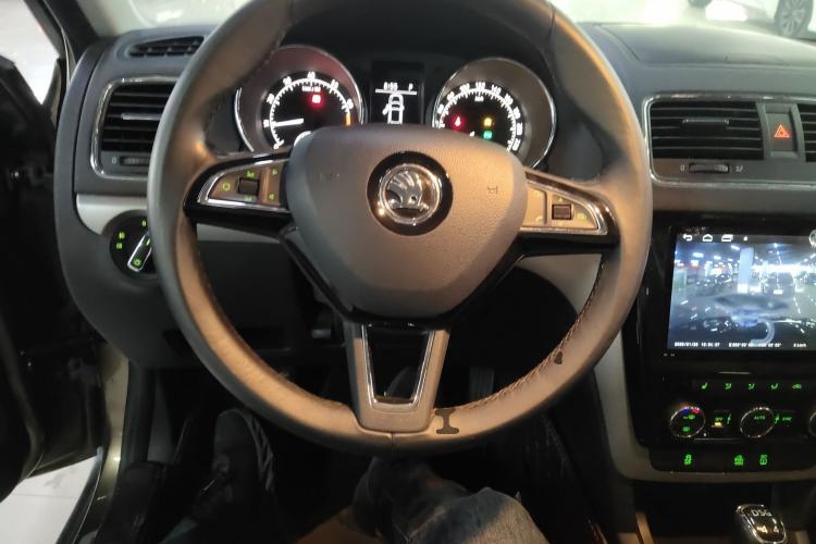 Used Skoda Yeti 2017 TSI300 DSG Luxury Edition Steering Wheel