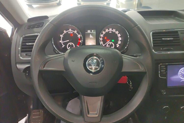 Used Skoda Yeti 2017 TSI280 DSG Advanced Edition Steering Wheel