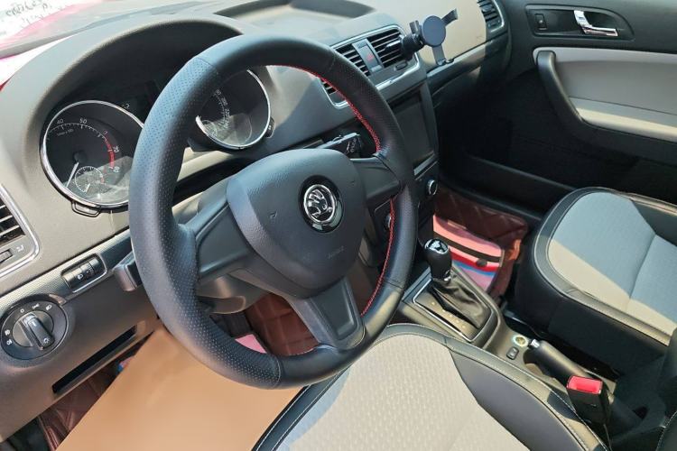 Used Skoda Yeti 2017 TSI280 DSG Advanced Edition Steering Wheel