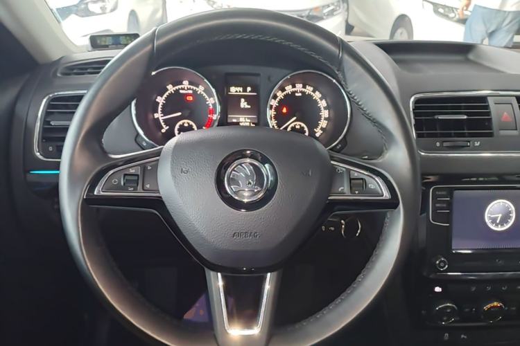 Used Skoda Yeti 2017 TSI280 DSG Advanced Edition Steering Wheel