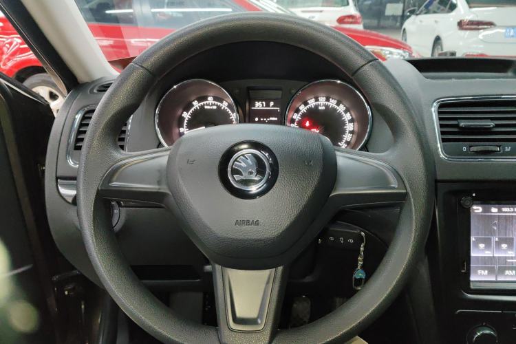 Used Skoda Yeti 2017 TSI280 DSG Advanced Edition Steering Wheel