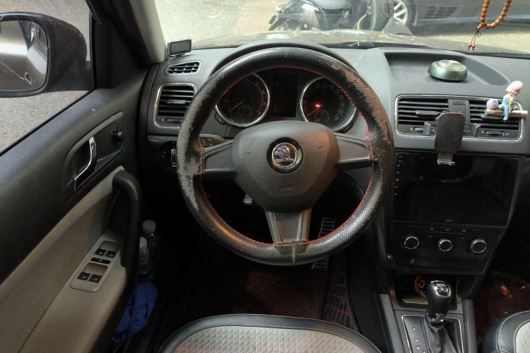 Used Skoda Yeti 2017 TSI280 DSG Advanced Edition Steering Wheel