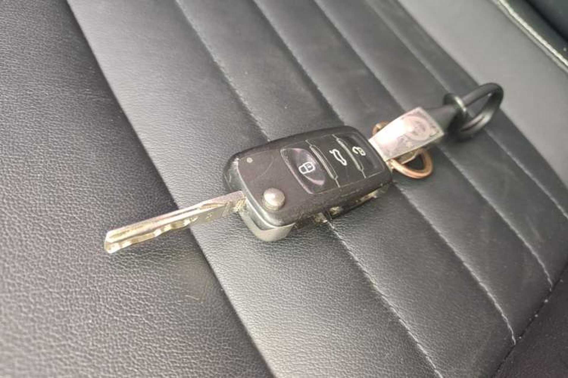 Used Skoda Yeti 2017 TSI280 DSG Car Enjoy Brothers Edition Vehicle Key
