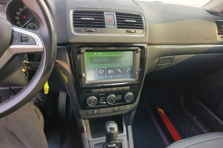 Used Skoda Yeti 2017 TSI280 DSG Innovation Edition Audio And AC Panel