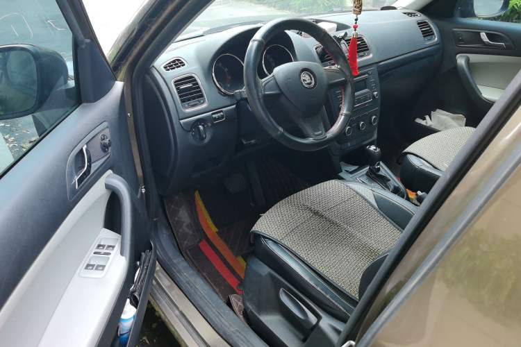 Used Skoda Yeti 2017 TSI280 DSG Advanced Edition Driver Seat