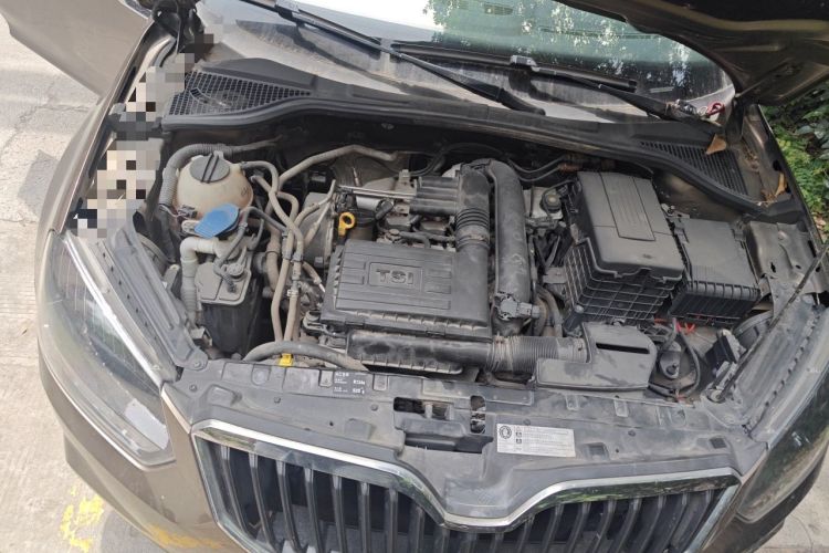 Used Skoda Yeti 2017 TSI280 DSG Advanced Edition Engine Bay