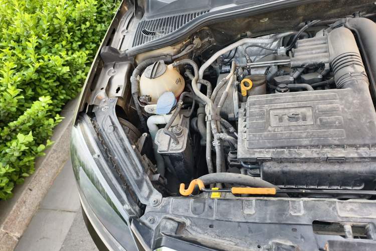 Used Skoda Yeti 2017 TSI280 DSG Advanced Edition Engine Bay Right