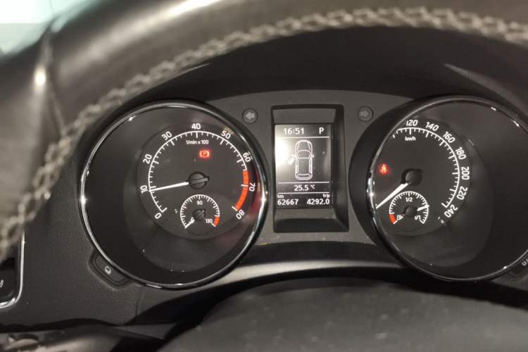 Used Skoda Yeti 2017 TSI300 DSG Luxury Edition Instrument Cluster