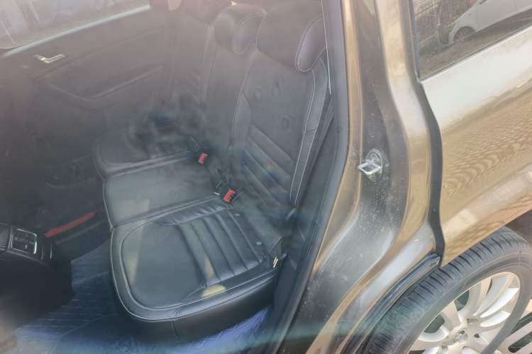 Used Skoda Yeti 2017 TSI280 DSG Innovation Edition Interior 4