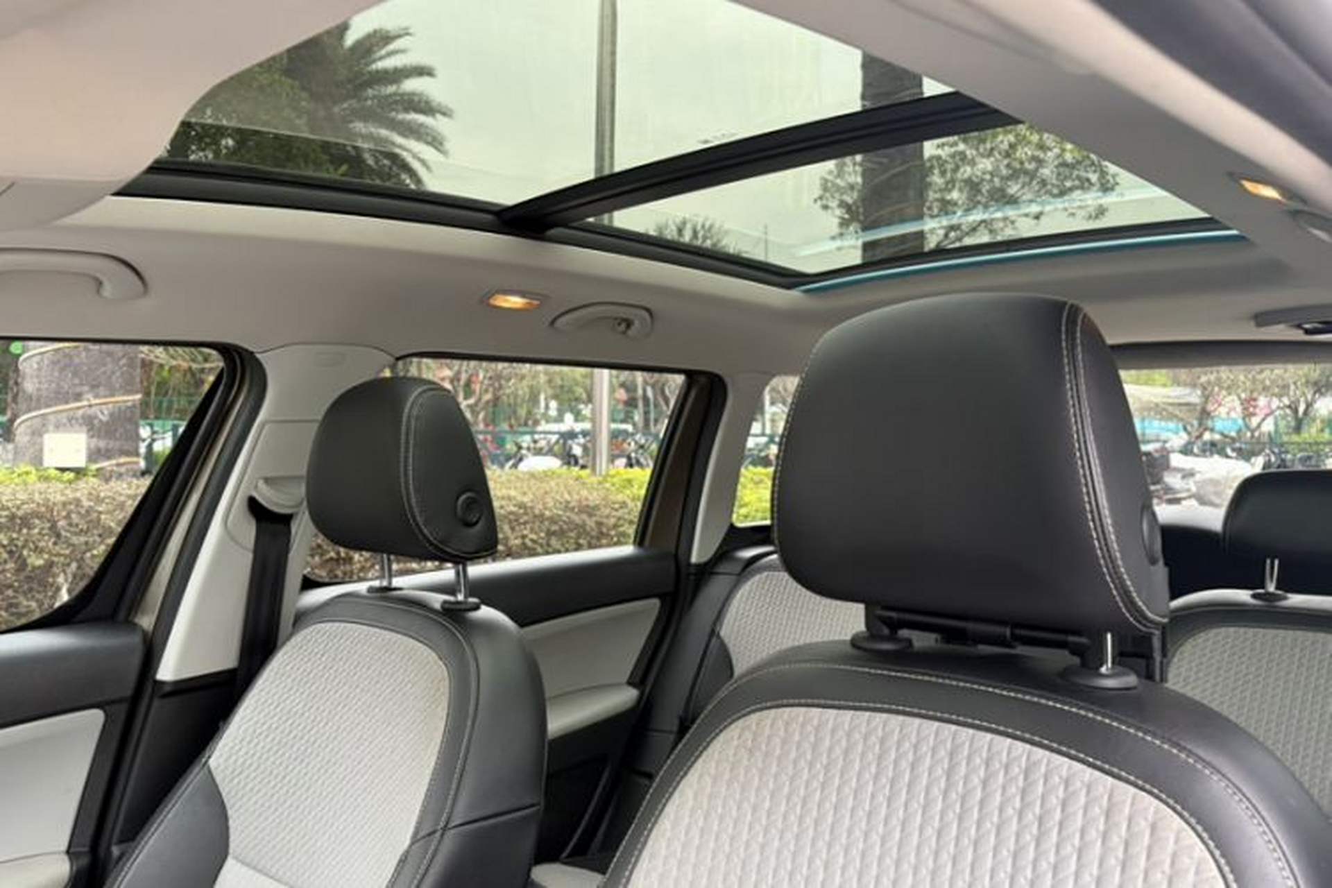 Used Skoda Yeti 2017 TSI280 DSG Advanced Edition Interior 5