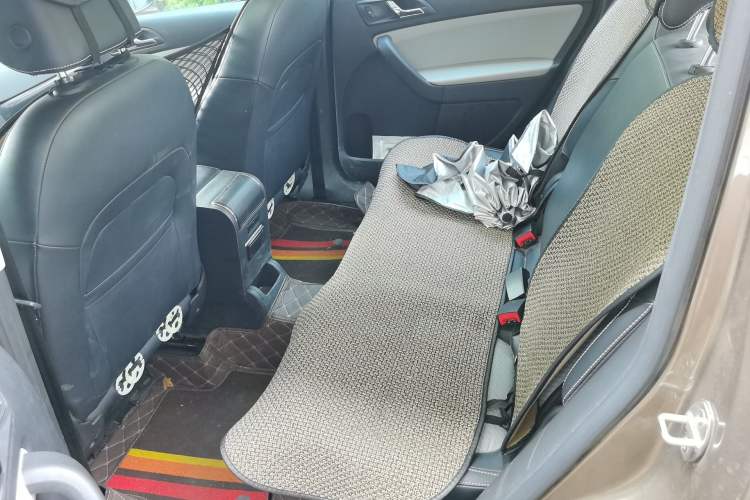 Used Skoda Yeti 2017 TSI280 DSG Advanced Edition Left Rear Seat