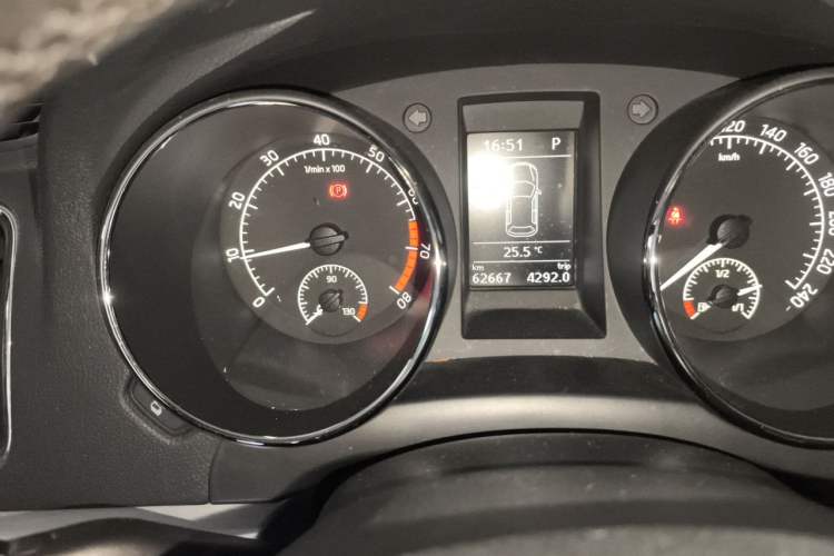 Used Skoda Yeti 2017 TSI300 DSG Luxury Edition Odometer Close Up