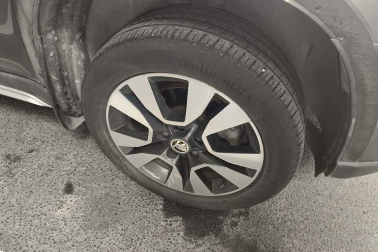 Used Skoda Yeti 2017 TSI300 DSG Luxury Edition Right Front Wheel Hub