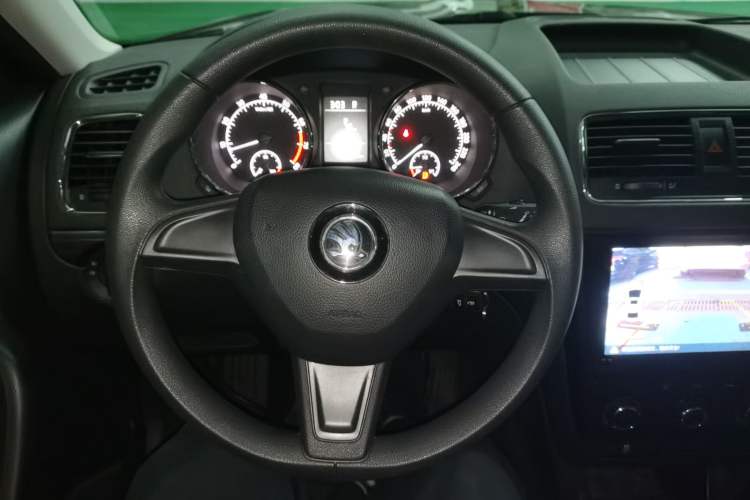 Used Skoda Yeti 2017 TSI280 DSG Advanced Edition Steering Wheel