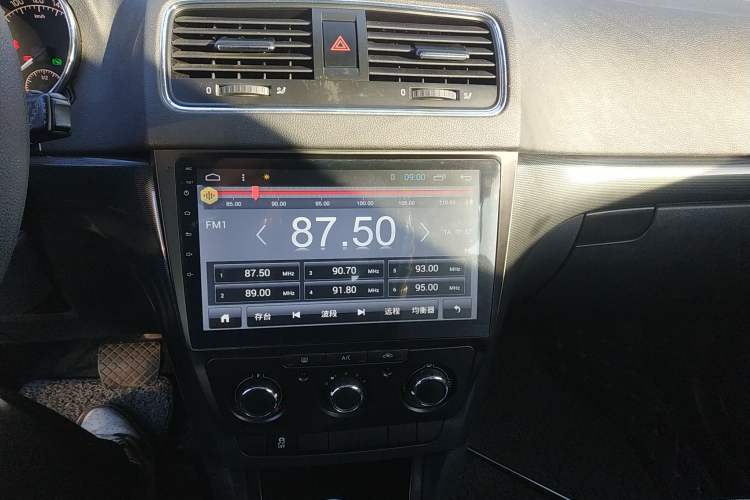 Used Skoda Yeti 2017 TSI280 DSG Advanced Edition Audio And AC Panel