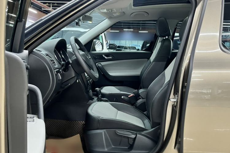Used Skoda Yeti 2017 TSI280 DSG Advanced Edition Interior 5