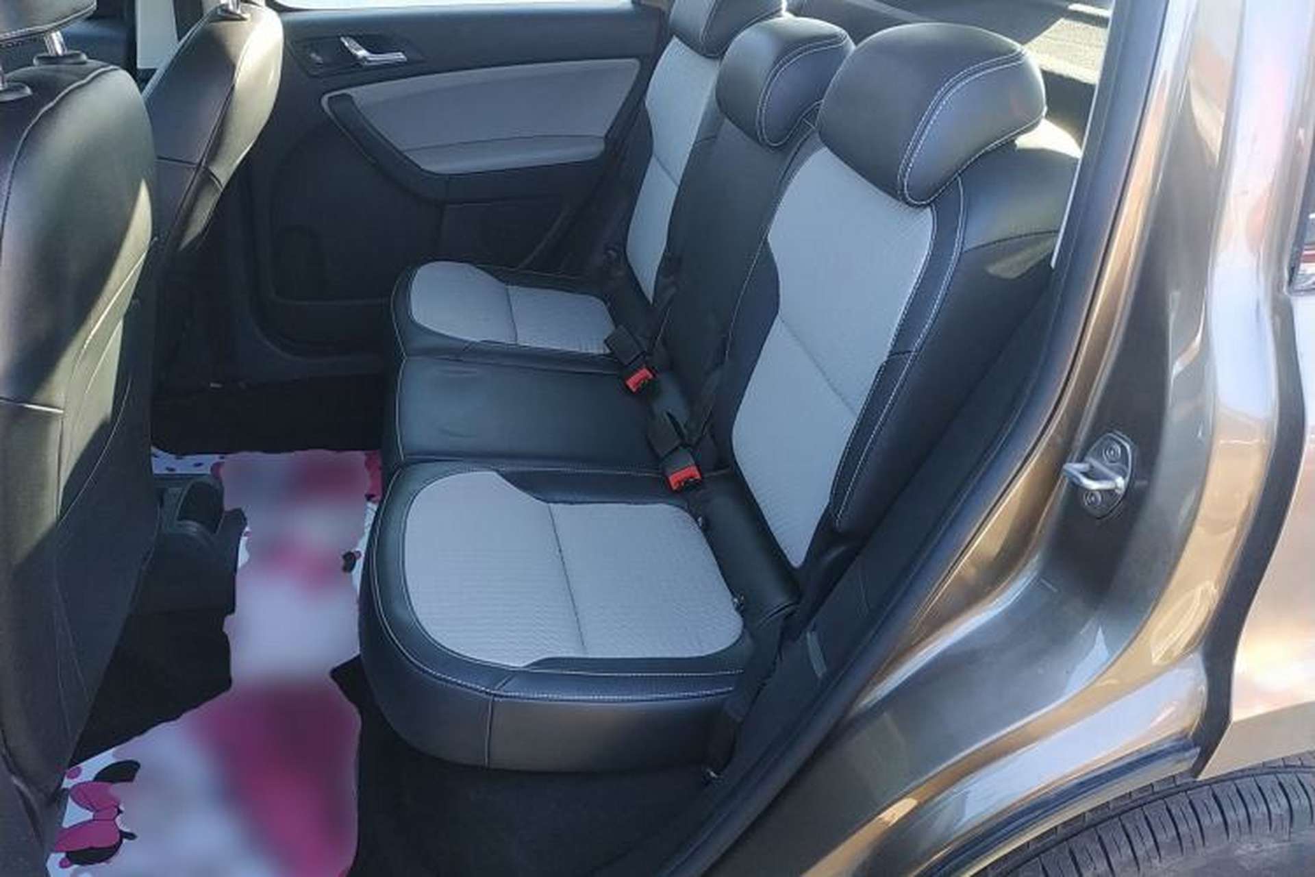 Used Skoda Yeti 2017 TSI280 DSG Advanced Edition Left Rear Seat