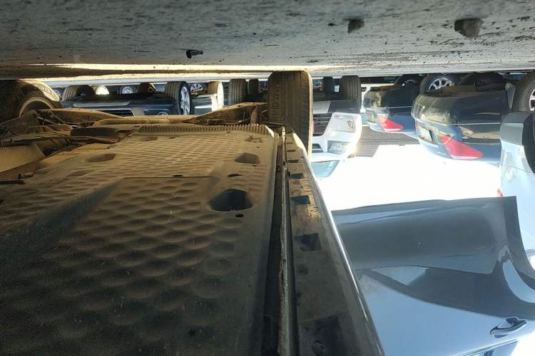 Used Skoda Yeti 2017 TSI280 DSG Advanced Edition Right Side Sill