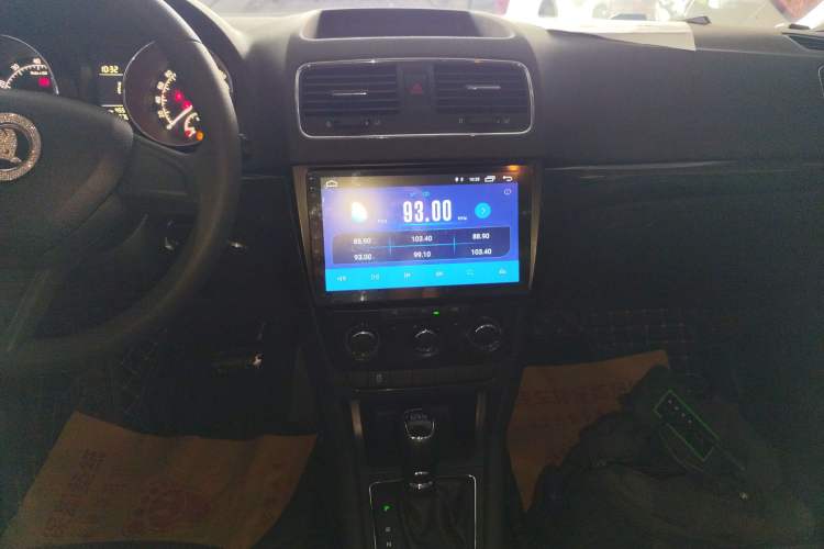 Used Skoda Yeti 2017 TSI280 DSG Advanced Edition Audio And AC Panel
