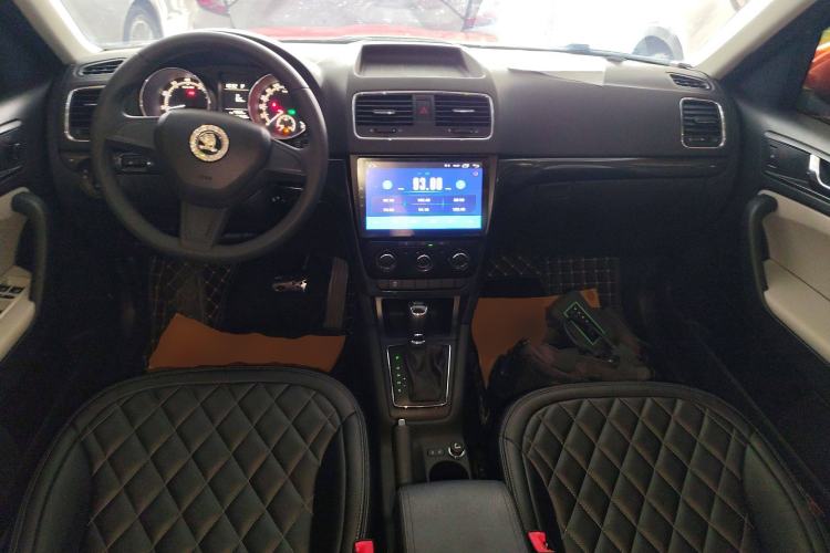 Used Skoda Yeti 2017 TSI280 DSG Advanced Edition Center Console