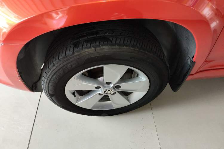 Used Skoda Yeti 2017 TSI280 DSG Advanced Edition Left Front Wheel Hub