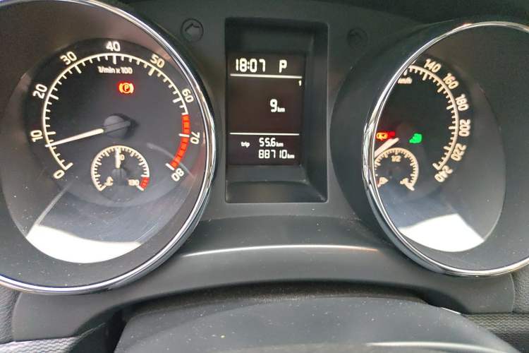 Used Skoda Yeti 2017 TSI280 DSG Advanced Edition Odometer Close Up