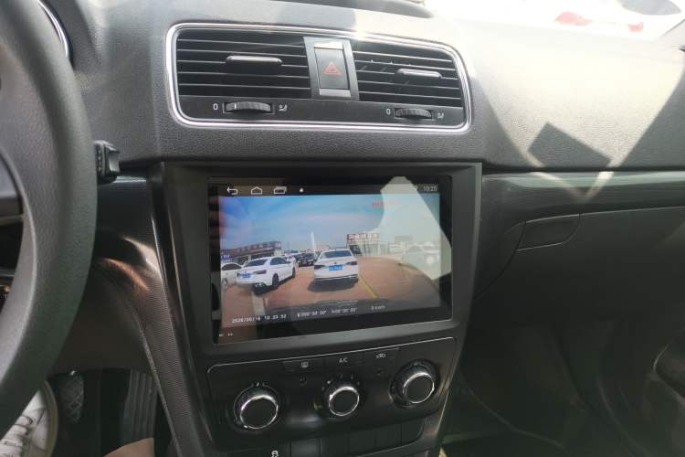 Used Skoda Yeti 2017 TSI280 DSG Advanced Edition Audio And AC Panel