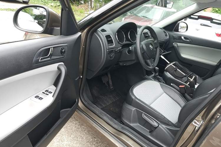 Used Skoda Yeti 2017 TSI280 DSG Advanced Edition Driver Seat