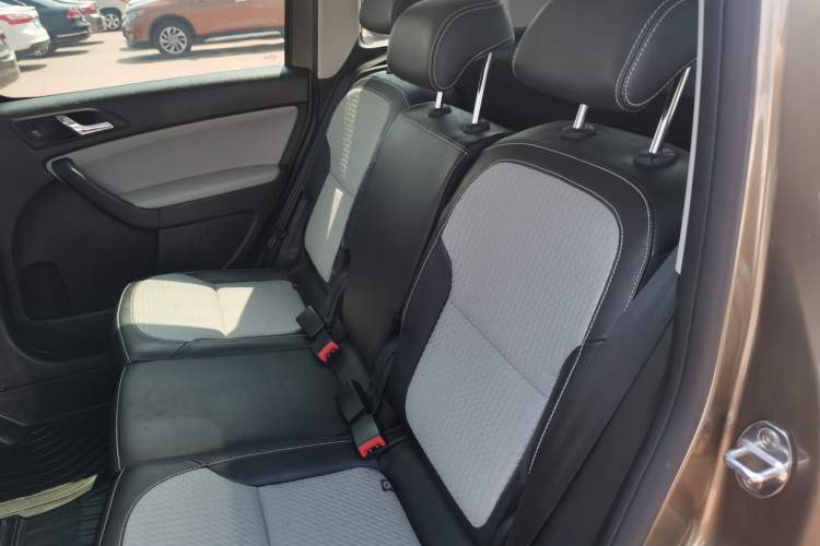 Used Skoda Yeti 2017 TSI280 DSG Advanced Edition Left Rear Seat