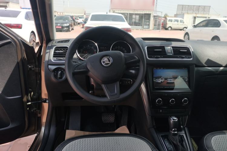 Used Skoda Yeti 2017 TSI280 DSG Advanced Edition Steering Wheel