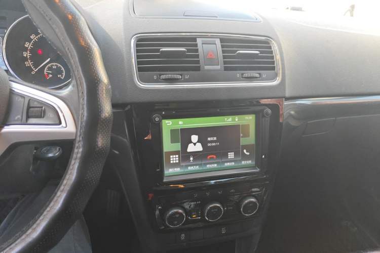 Used Skoda Yeti 2017 TSI280 DSG Innovation Edition Audio And AC Panel