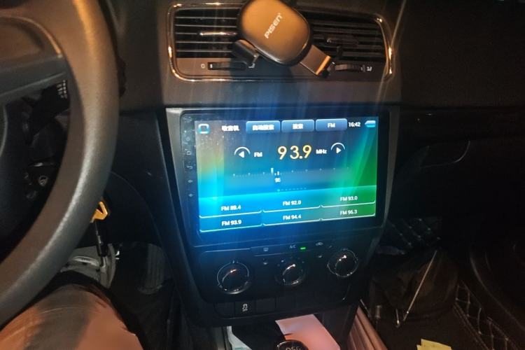 Used Skoda Yeti 2017 TSI280 DSG Advanced Edition Audio And AC Panel